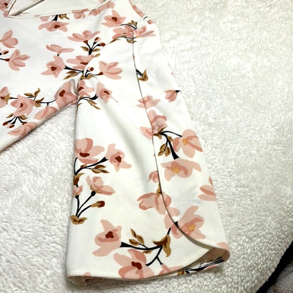 Ann Taylor Factory Pink Floral Blouse - Picture 5 of 8